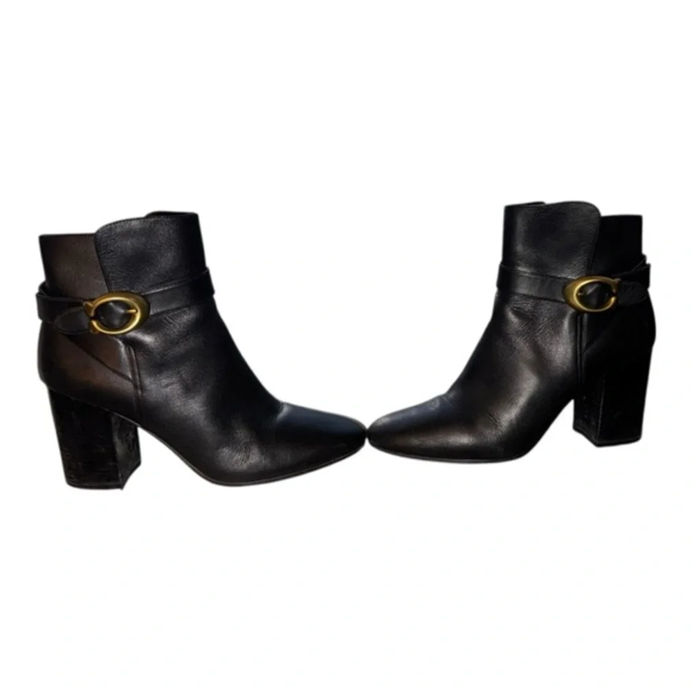 COACH‎ Delaney Signature Buckle Heel Bootie Black Leather Boots Shoes size 9